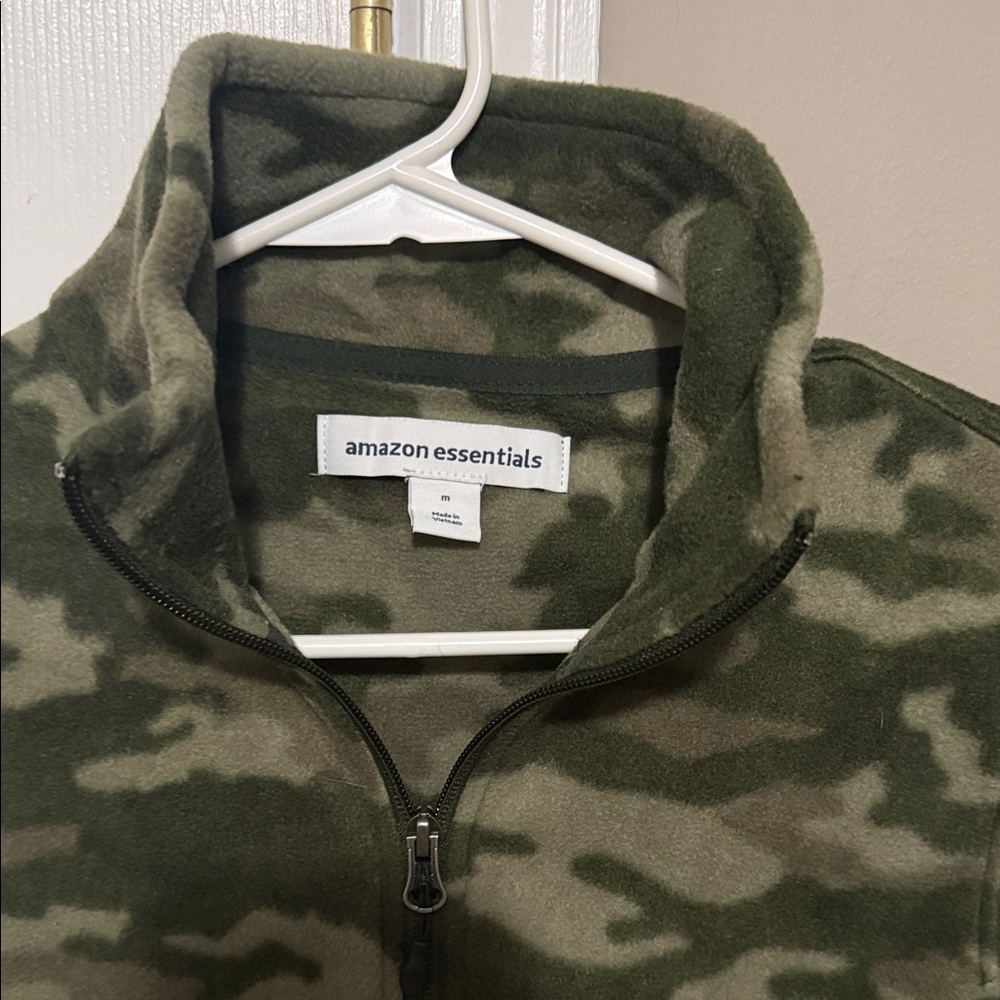 Amazon Essentials Women’s Camo Green Quarter-Zip Fleece Pullover – Size M NWT - Picture 7 of 8